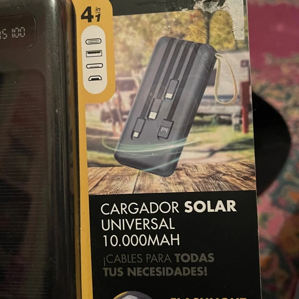 Mental Beats Black Solar Power Bank 10000mAh